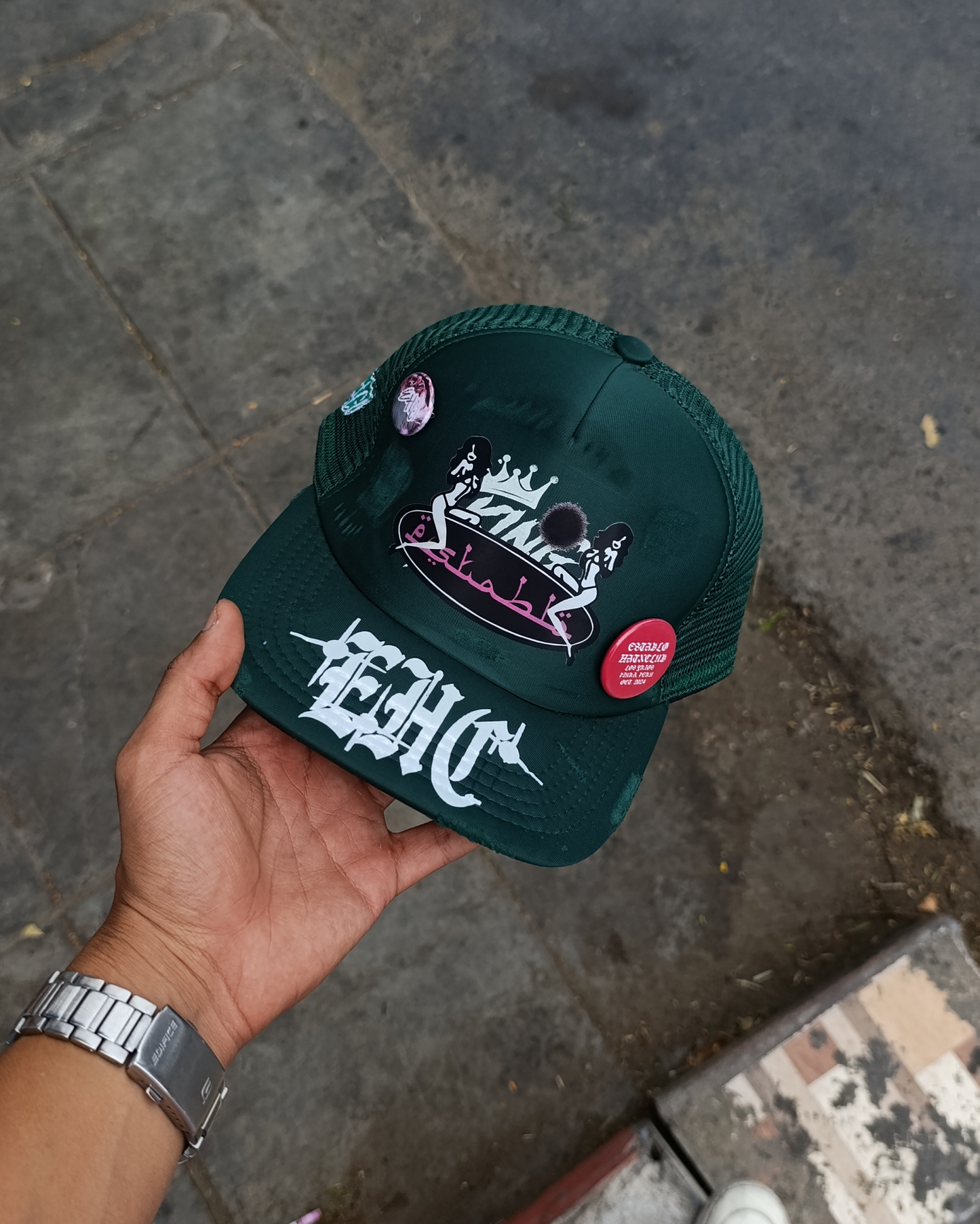 002 - ESTABLO HAT CLUB