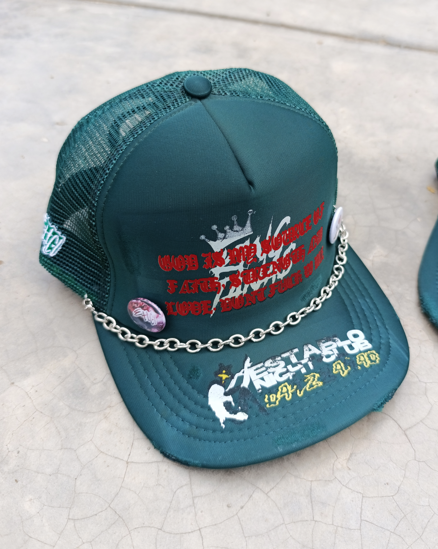 001 - ESTABLO HAT CLUB